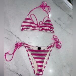 PINK AND WHITE STRIPPED TRIANGL BIKINI. TRIANGLE TOP AND TIE BOTTOMS